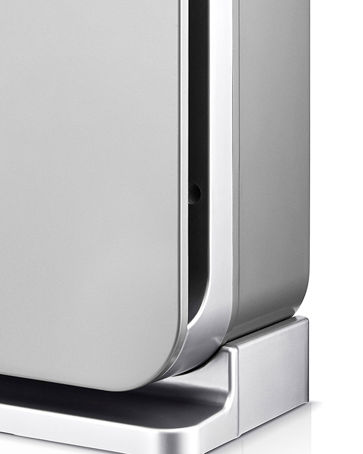 Side frame, air-intake slot and silver base of the Klarta Forste air purifier in Silver