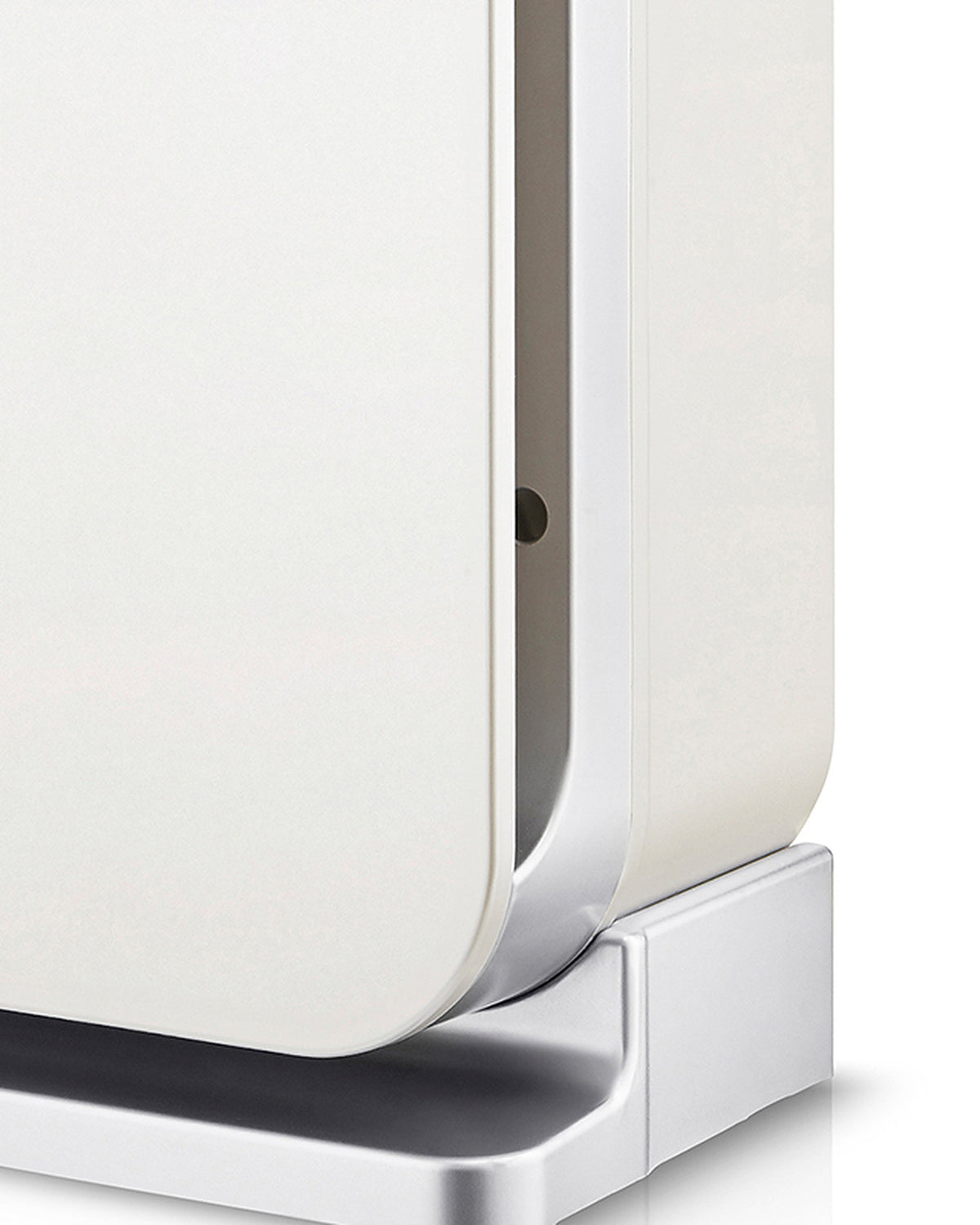 Side frame, air-intake slot and silver base of the Klarta Forste air purifier in White