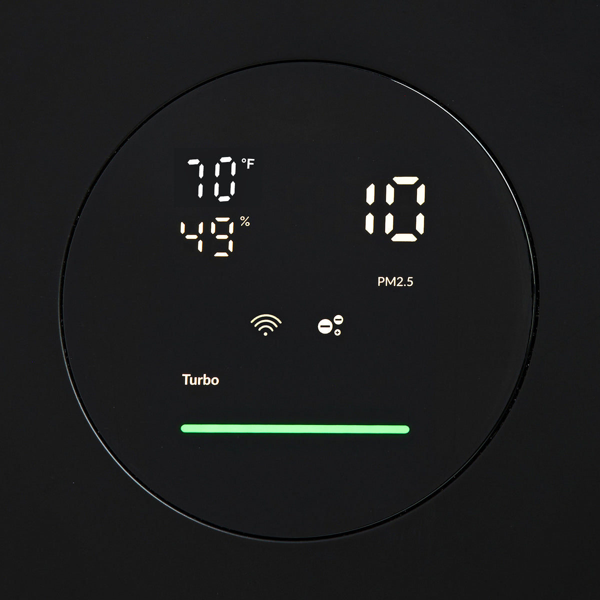 Close-up of the round display on the Klarta Stor air purifier in Full Black